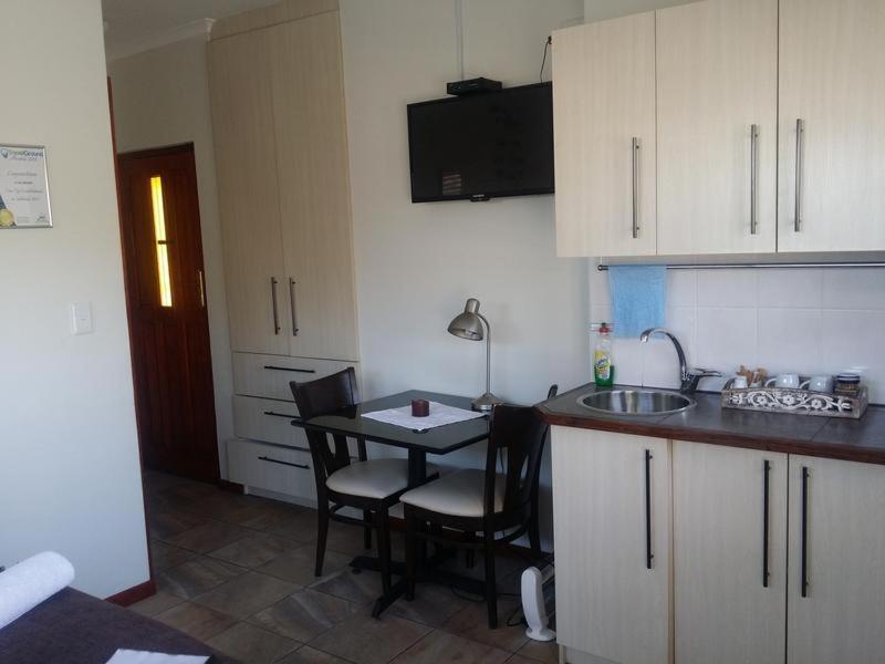 12 On Beach Guest House Saldanha Bay Экстерьер фото