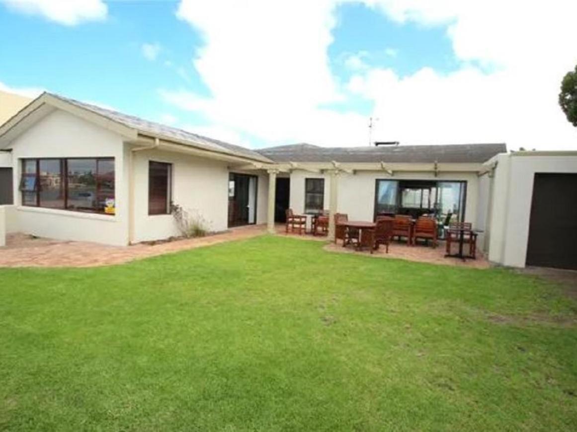 12 On Beach Guest House Saldanha Bay Экстерьер фото