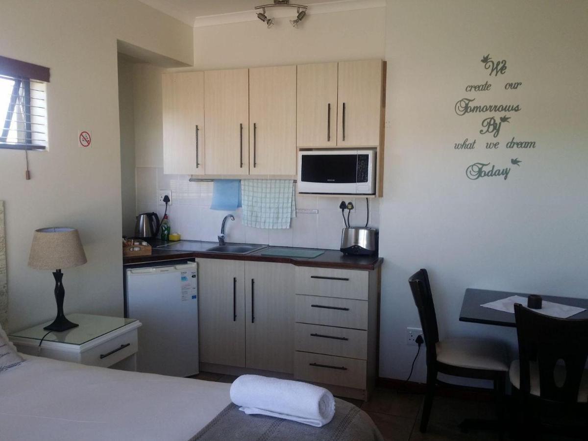 12 On Beach Guest House Saldanha Bay Экстерьер фото