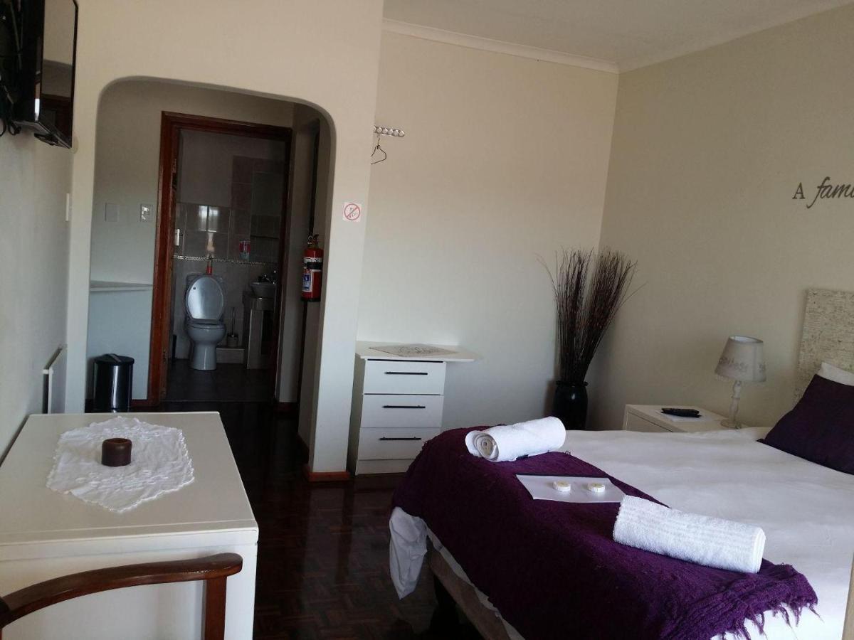 12 On Beach Guest House Saldanha Bay Экстерьер фото