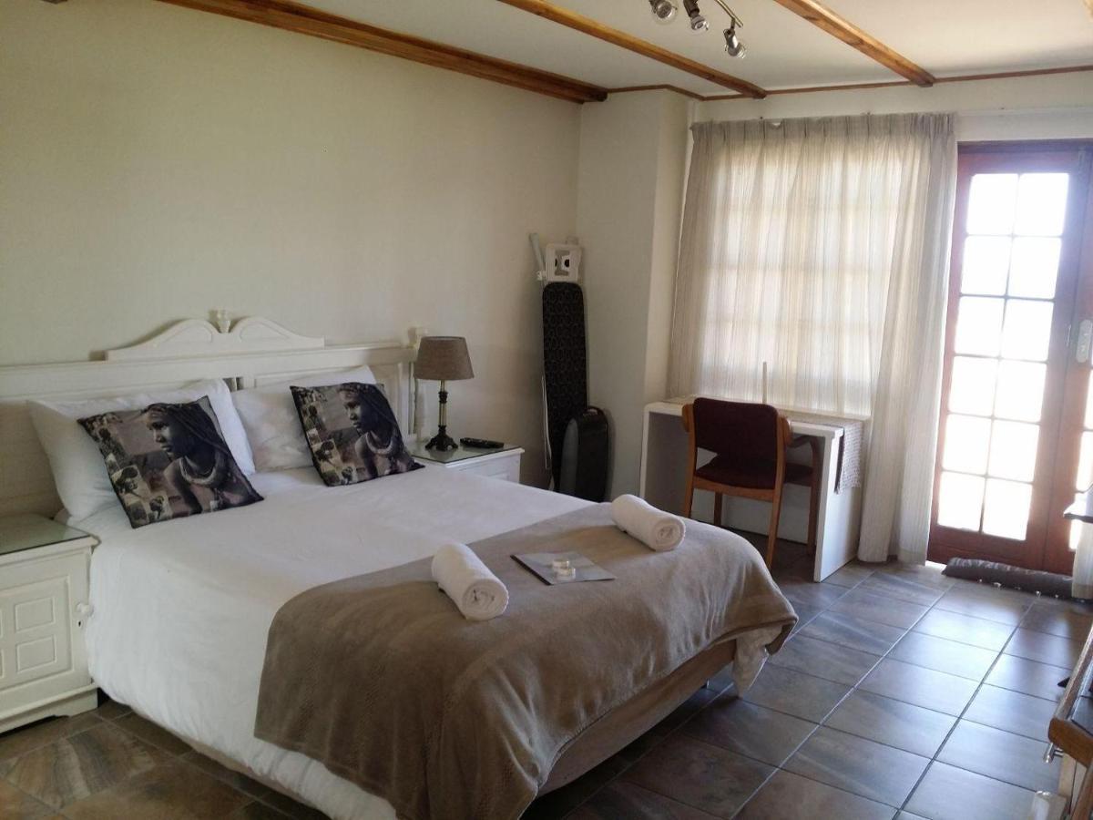 12 On Beach Guest House Saldanha Bay Экстерьер фото