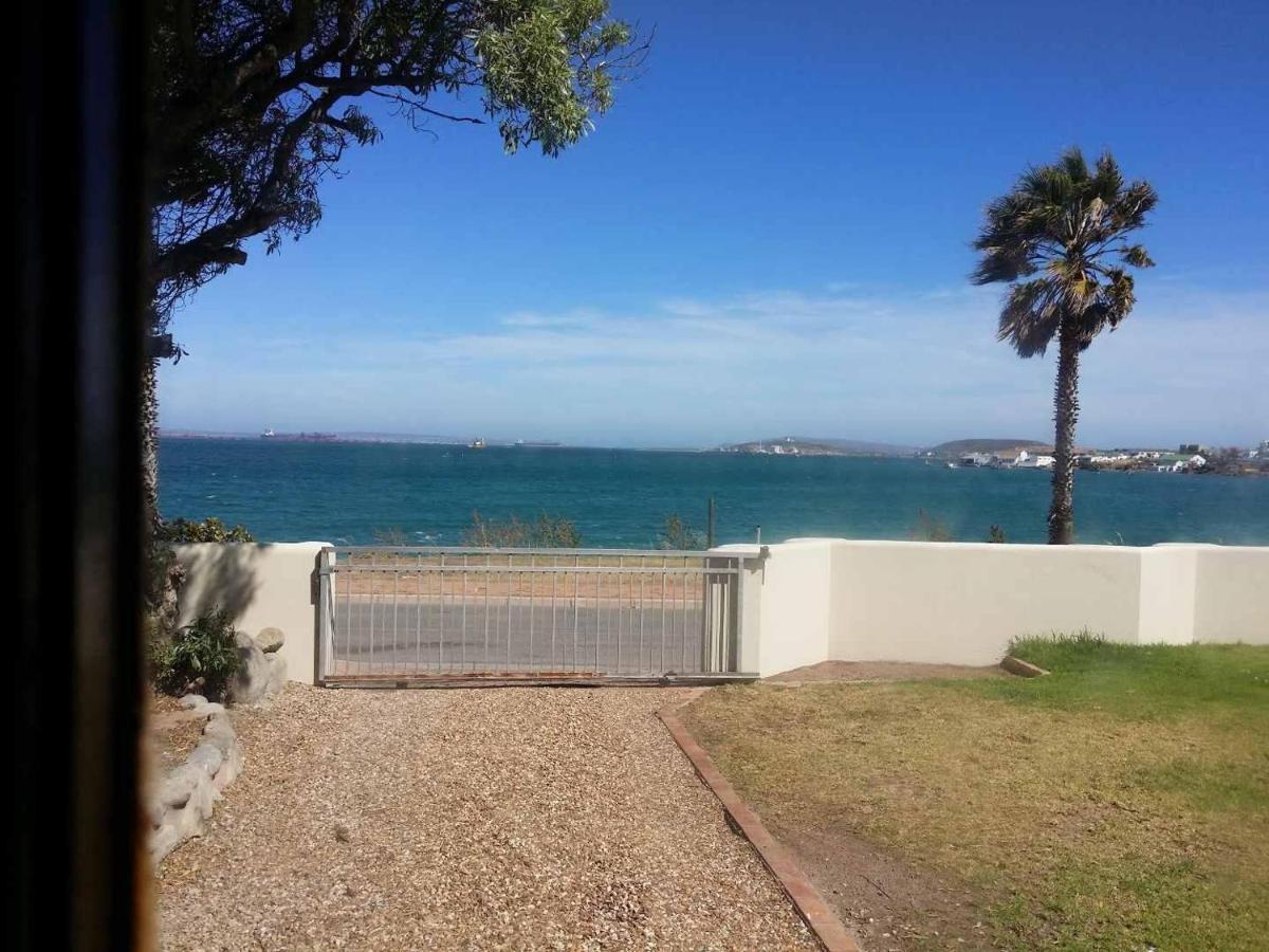 12 On Beach Guest House Saldanha Bay Экстерьер фото