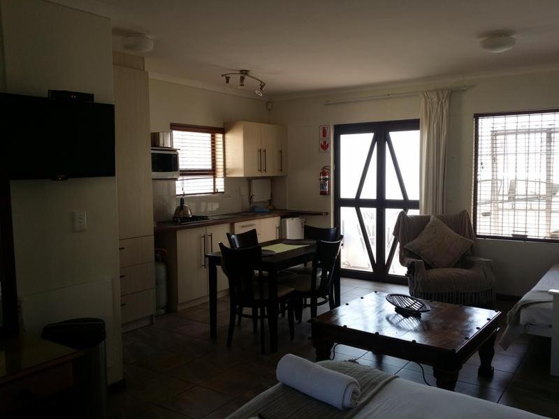 12 On Beach Guest House Saldanha Bay Экстерьер фото