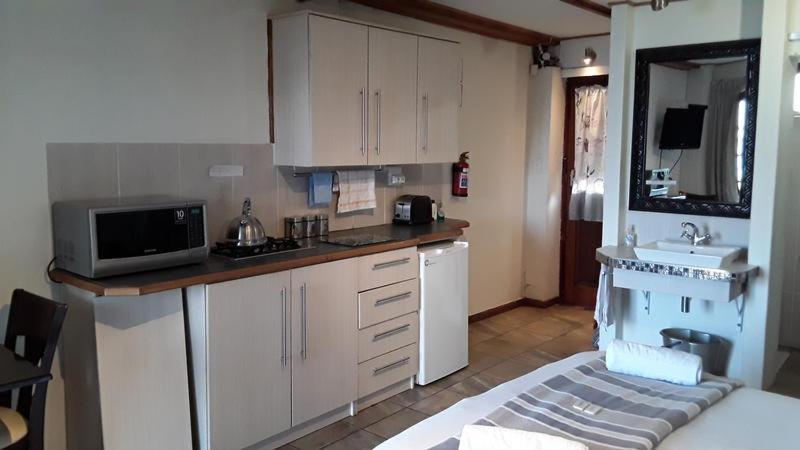 12 On Beach Guest House Saldanha Bay Экстерьер фото